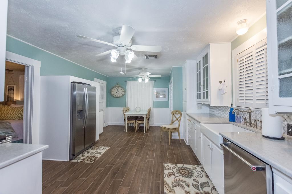 Agape Front Cottage Fredericksburg Extérieur photo
