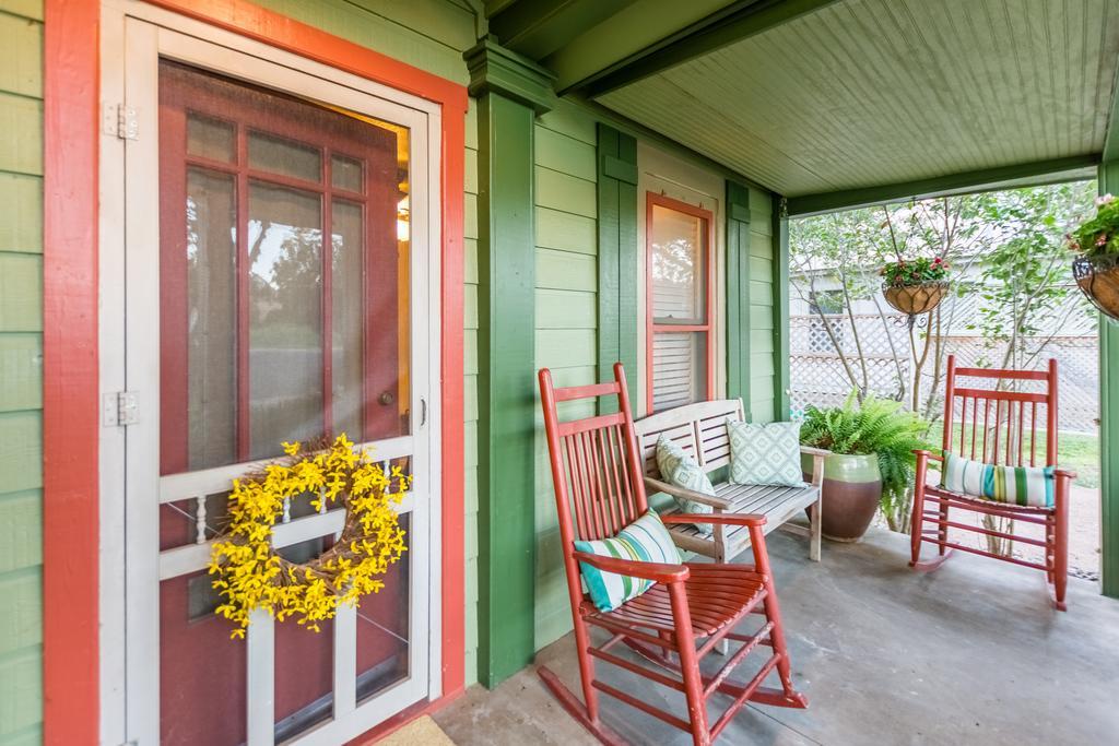 Agape Front Cottage Fredericksburg Extérieur photo