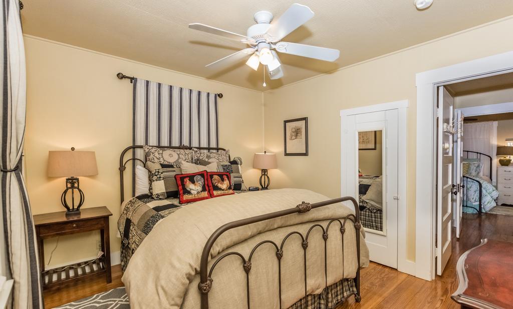 Agape Front Cottage Fredericksburg Extérieur photo