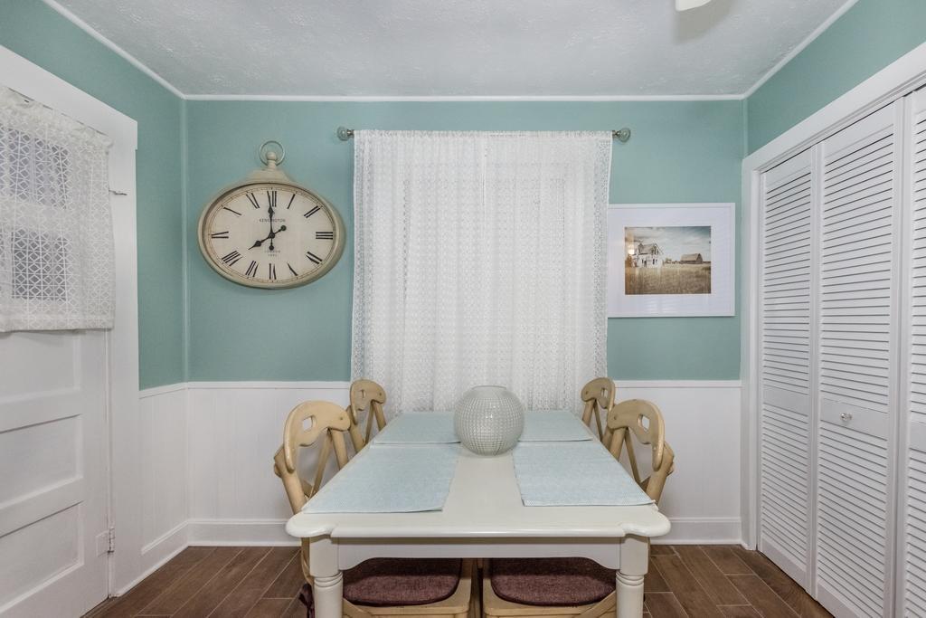Agape Front Cottage Fredericksburg Extérieur photo